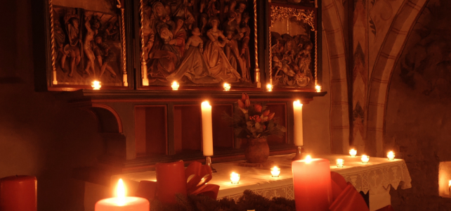 Lichterkirche / Wort und Musik zum Weihnachtsmarkt