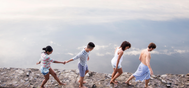 Einem jüdischen Mann folgen